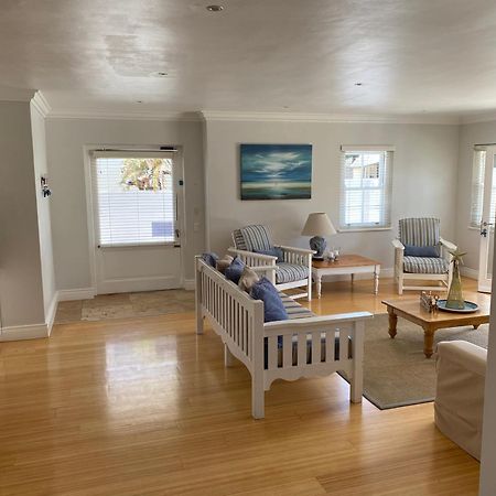 Shore'S Edge Luxury Oceanfront Home Hermanus Exterior foto
